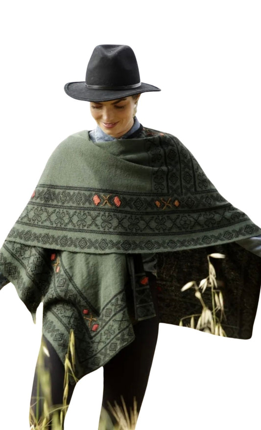 Celtic Reversible Ruana Green